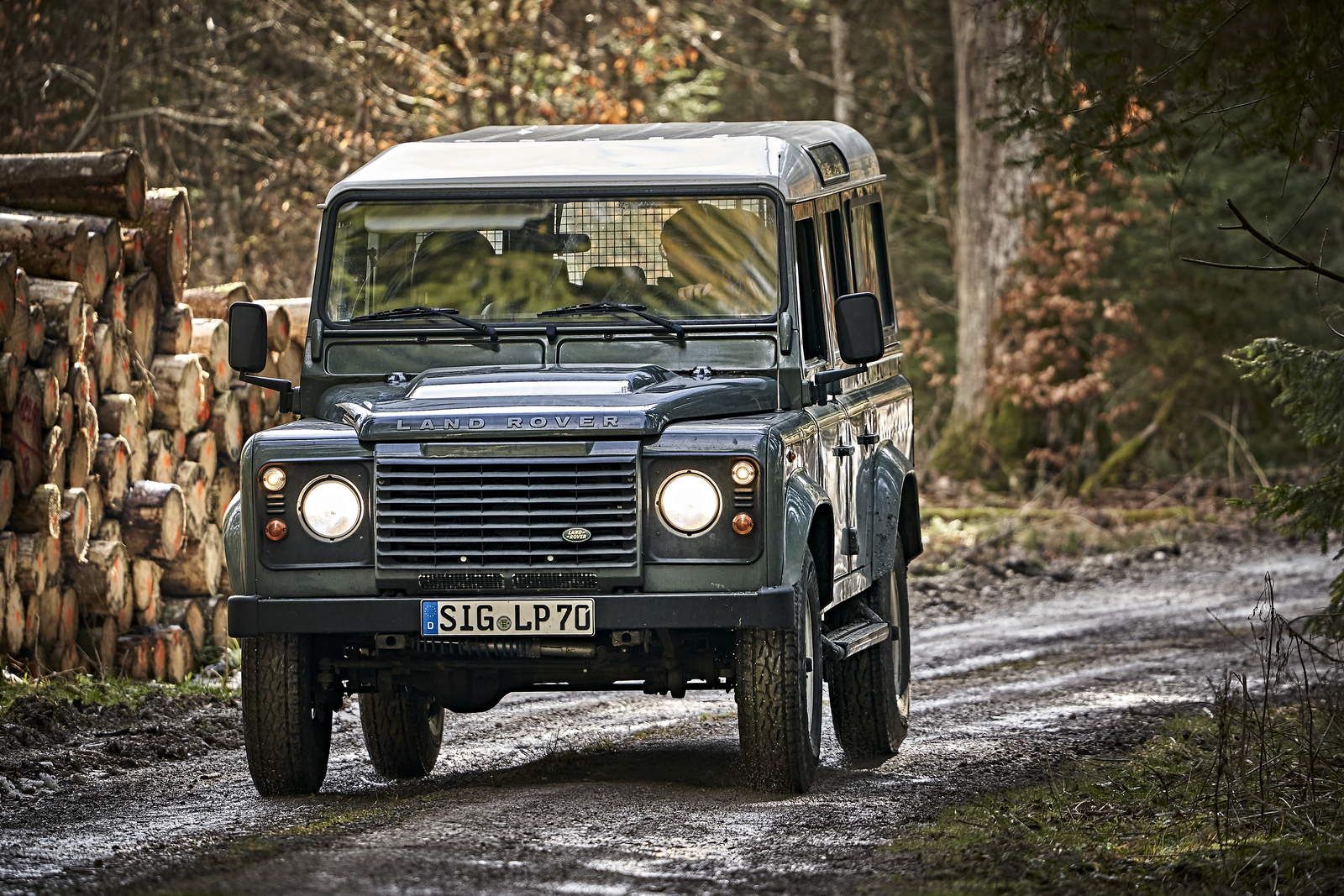 Land Rover Defender